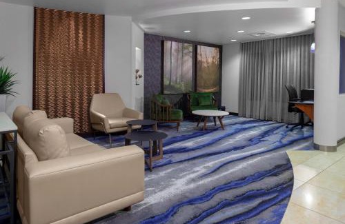 East Forest Hotel | Pet-Friendly Fairfield Inn & Suites with Pool in Matthews