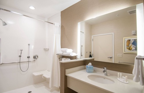 LaPlace Hotel | Top-Rated Fairfield Inn & Suites in LaPlace with Pool