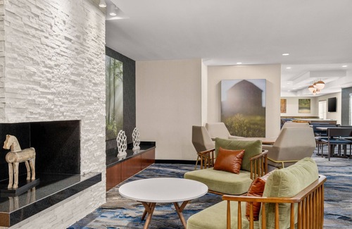 Naperville Hotel | Comfortable Stay at Fairfield Inn & Suites in Naperville