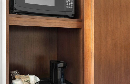 Naperville Hotel | Comfortable Stay at Fairfield Inn & Suites in Naperville