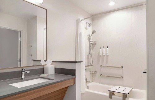 Taylor Hotel | Highly Rated Fairfield Inn & Suites in Detroit Taylor