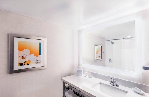 Second Ward Hotel | Cozy Fairfield Inn & Suites: Pool, Spa & Breakfast Included