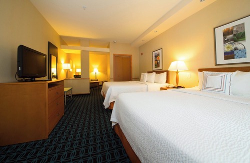 Cordele Hotel | Inviting Fairfield Inn & Suites: Pool, Breakfast & Family Fun