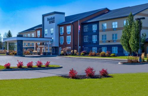 Cortland West Hotel | Relaxing Getaway at Fairfield Inn & Suites Cortland
