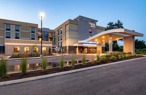Holyoke Hotel | Guest Rated 8.9 - Fairfield Inn & Suites Springfield Holyoke