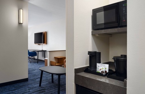 Opelika Hotel | Comfortable Stay at Fairfield Inn & Suites Auburn Opelika