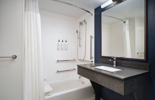 Opelika Hotel | Comfortable Stay at Fairfield Inn & Suites Auburn Opelika
