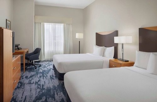 Turlock Hotel | Top-Rated Fairfield Inn & Suites with Pool and Breakfast