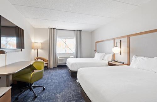 Hickory Hotel | Relax at Fairfield Inn & Suites by Marriott Hickory