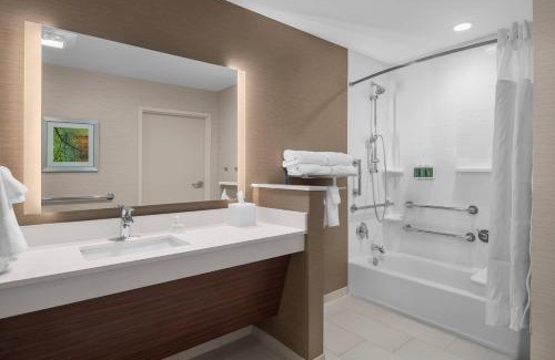 Marion Hotel | Top-Rated Fairfield Inn & Suites with Pool in Marion, AR