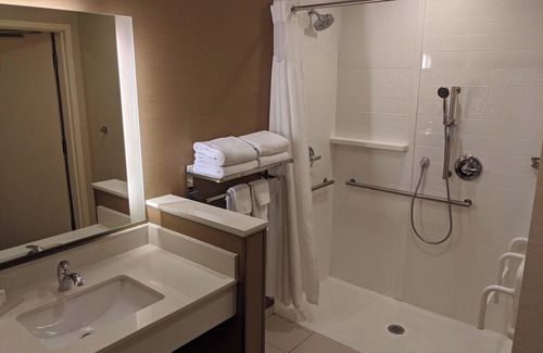 Tempe Hotel | Exceptional Comfort at Fairfield Inn & Suites Tempe