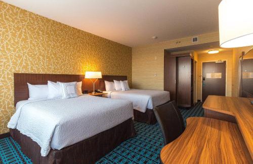 Regina Hotel | Discover Comfort at Fairfield Inn & Suites Regina with Pool