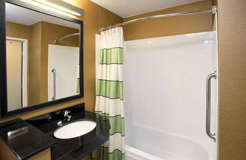 Hammond Hotel | Comfortable Stay at Fairfield Inn & Suites Chicago Southeast
