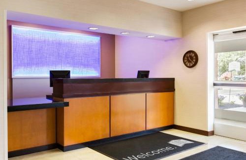 Maumee Hotel | Comfortable Stay at Fairfield Inn & Suites Toledo Maumee