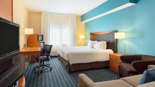 Norman Hotel | Convenient Fairfield Inn & Suites with Pool and Ocean View