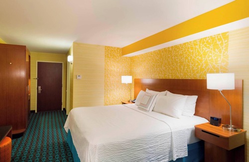 Fort Lee - Paramus Hotel | Comfortable Stay at Fairfield Inn & Suites Paramus