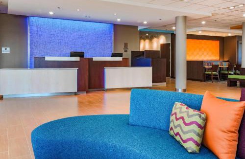 Pecos Hotel | Inviting Fairfield Inn & Suites by Marriott Pecos Retreat