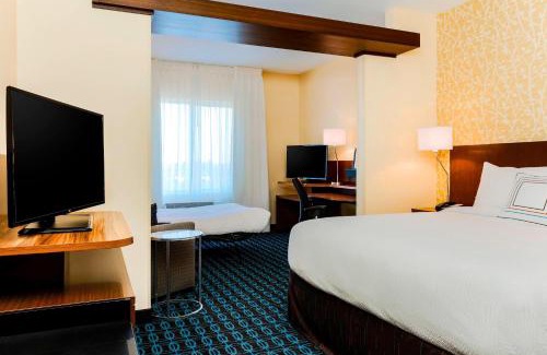Pecos Hotel | Inviting Fairfield Inn & Suites by Marriott Pecos Retreat