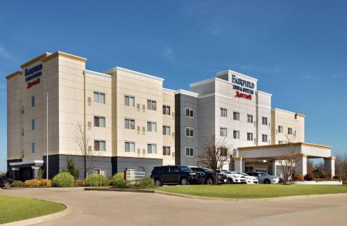 Tupelo Hotel | Inviting Fairfield Inn & Suites in Tupelo with Pool Access