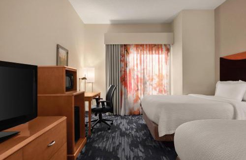 Tupelo Hotel | Inviting Fairfield Inn & Suites in Tupelo with Pool Access
