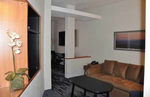 Ukiah Hotel | Discover Fairfield Inn & Suites in Scenic Mendocino County