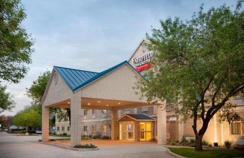 Plano Hotel | Discover Fairfield Inn & Suites: Family-Friendly Comfort
