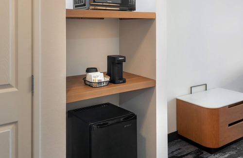 Rome Hotel | Experience Comfort at Fairfield Inn & Suites by Marriott Rome