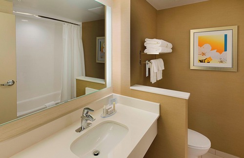 Abingdon Hotel | Top-Rated Fairfield Inn & Suites with Pool and Kitchen