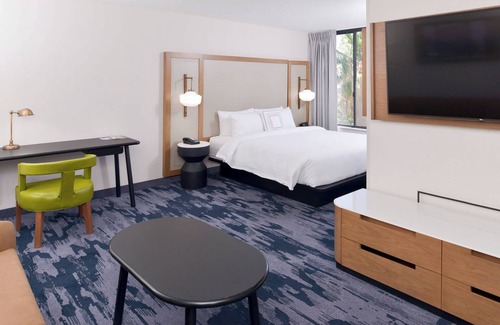 Bakersfield Hotel | Comfortable Stay at Fairfield Inn & Suites Bakersfield Central