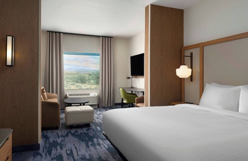 Barstow Hotel | Top-Rated Family Getaway at Fairfield Inn & Suites Barstow
