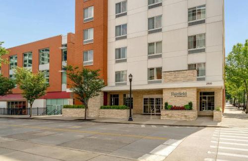 Clifton Heights Hotel | Discover Comfort at Fairfield Inn & Suites Cincinnati Uptown