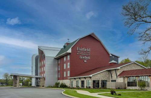 Fair Oaks Hotel | Welcoming Fairfield Inn & Suites with Pet-Friendly Amenities