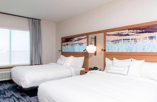 Fair Oaks Hotel | Discover Fairfield Inn & Suites: 9.4/10 with Pool & Spa