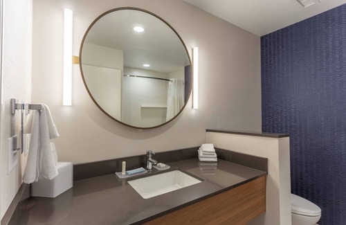 Franklin Hotel | Discover Comfort at Fairfield Inn & Suites by Marriott Franklin