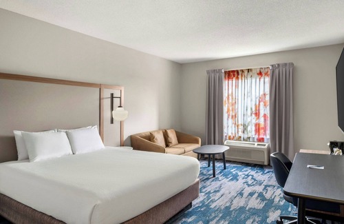 Fultondale Hotel | Top-Rated Fairfield Inn & Suites Birmingham with Pool & Spa