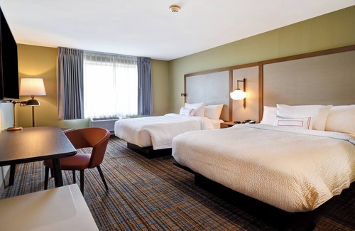 Glendale Hotel | Discover Fairfield Inn & Suites Milwaukee North - Great Amenities