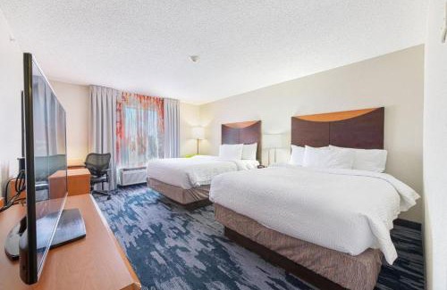 Naperville Hotel | Family-Friendly Fairfield Inn & Suites in Naperville