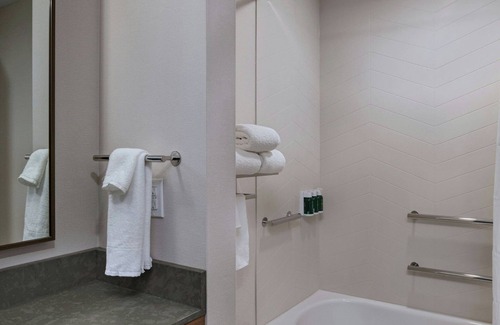 Downtown St. Louis Hotel | Explore Fairfield Inn & Suites: Top-Rated Downtown Comfort