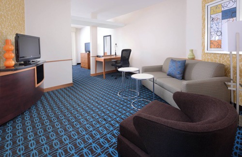 The Colony Hotel | Top-Rated Fairfield Inn & Suites in Dallas with Great Amenities