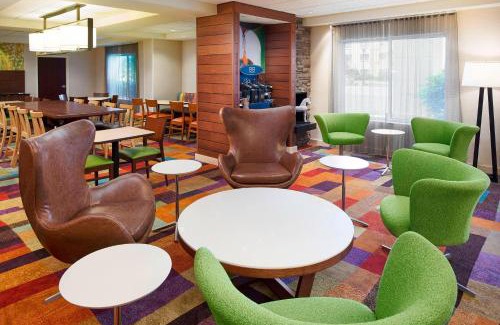 Bedford Park Hotel | Comfortable Stay at Fairfield Inn & Suites Midway Airport