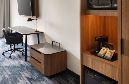 Westbank Hotel | Top-Rated Fairfield Inn & Suites: Pool, Ocean View & Spa