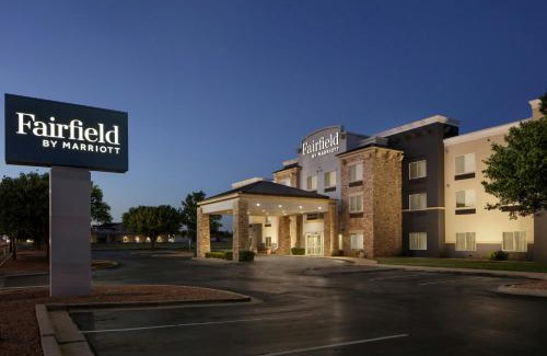 Clovis Hotel | Welcoming Fairfield Inn & Suites Clovis: Pool & Hot Tub