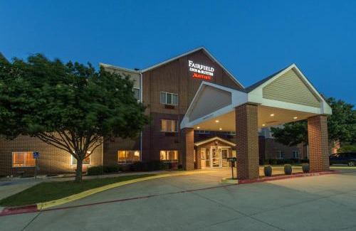 Lewisville Hotel | Relax at Fairfield Inn & Suites Dallas Lewisville with Pool