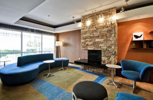 Dallas Design District Hotel | Convenient Fairfield Inn & Suites near Dallas Medical Center