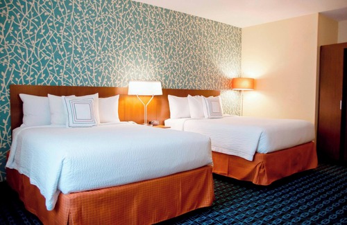 Urbandale Hotel | Guest Rated: Fairfield Inn & Suites in Des Moines Urbandale