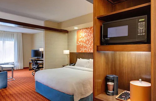 Monaca Hotel | Comfortable Stay at Fairfield Inn & Suites Monaca