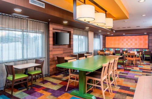Tyler Hotel | Family-Friendly Fairfield Inn & Suites Tyler with Pool Access