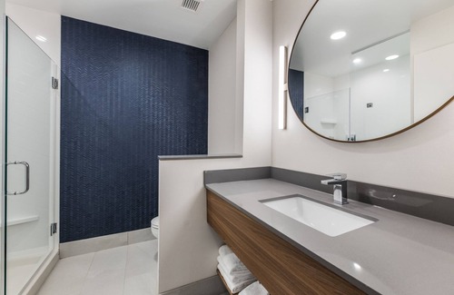 Hillvale Hotel | Ideal Stay at Fairfield Inn & Suites Knoxville Clinton