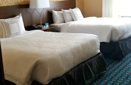 Chillicothe Hotel | Guest Rated: Fairfield Inn & Suites Chillicothe with Pool
