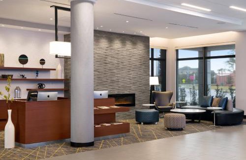 Daytona Beach Hotel | Top-Rated Fairfield Inn & Suites near Daytona Beach Airport